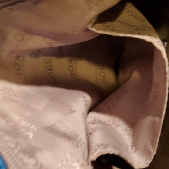 Michael Kors Hamilton Turquoise Blue Leather Bag with Chains. Perfect for season - Picture 9 of 16